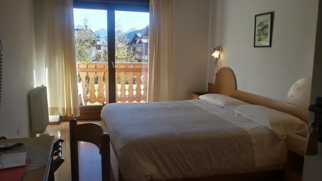 Hotel Edelweiss Val di Zoldo Bagian luar foto
