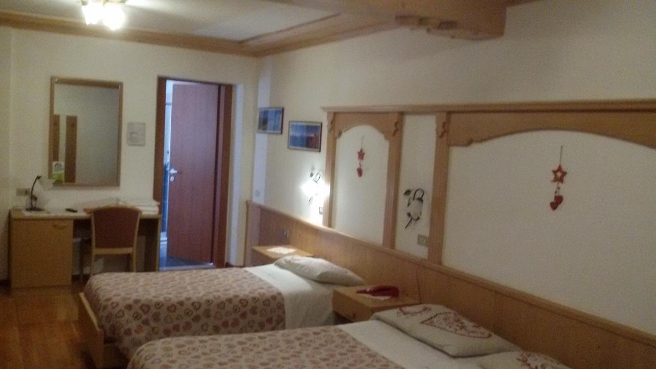 Hotel Edelweiss Val di Zoldo Bagian luar foto